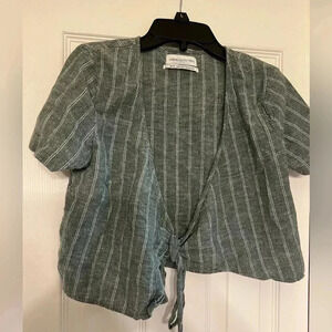 Urban outfitters crop top size xs